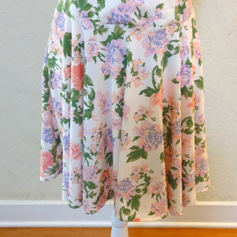 Zara Corset Style Spaghetti Strap Cream Floral Mini Dress Size Medium - Picture 7 of 12